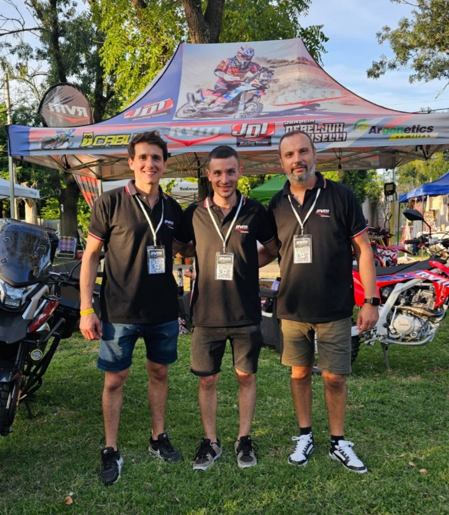 Team actual de RVM Pergamino: Pablo Pucci, Joaquín Debeljuh Taruselli y Marcos Cabrera